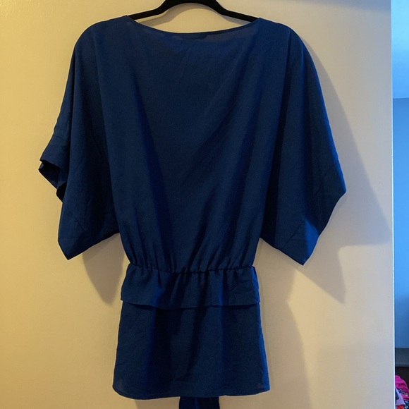 Blue flowey tunic top - Picture 5 of 6